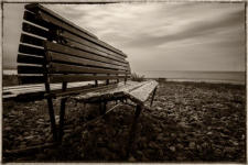 Bench with a view of Lake Constance_bw